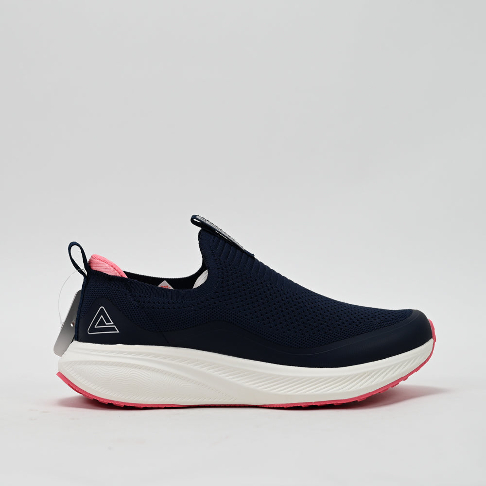 PEAK FOOTWEAR