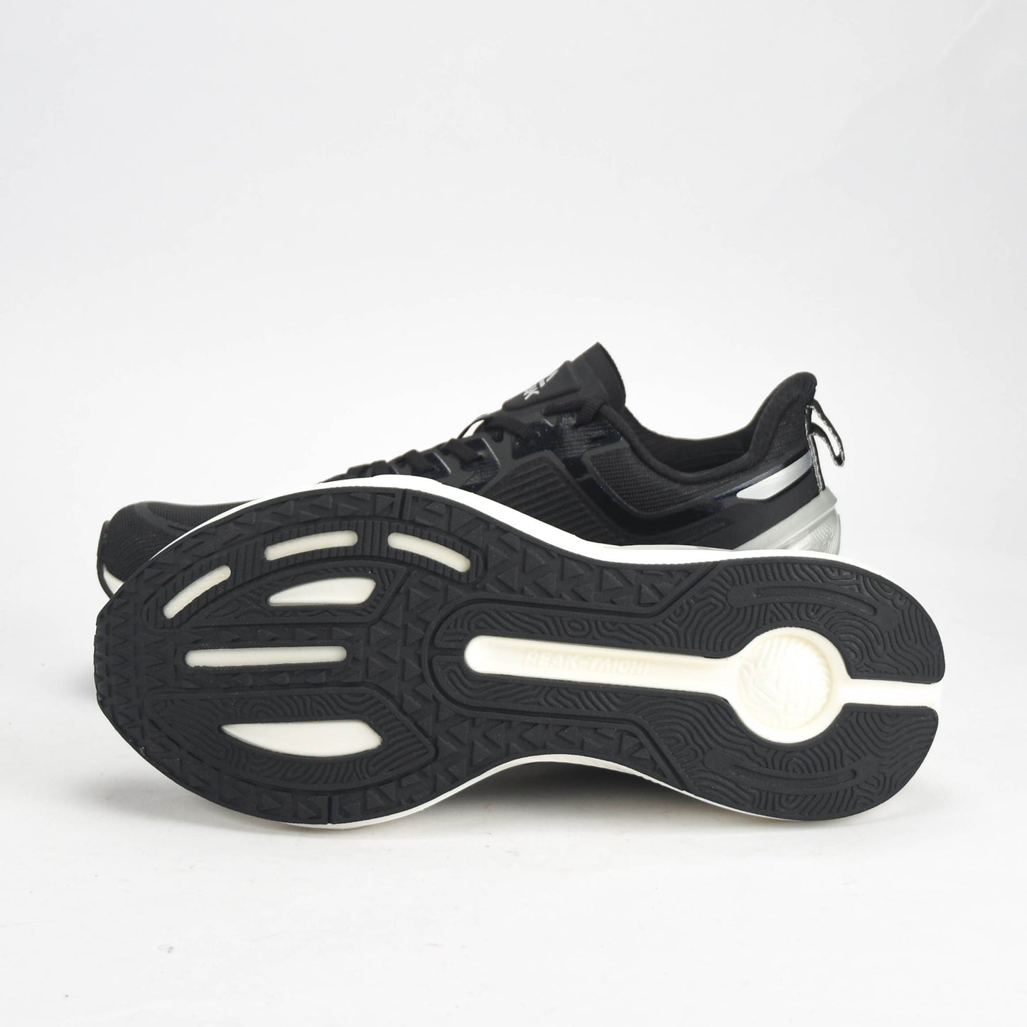 PEAK SHOES
