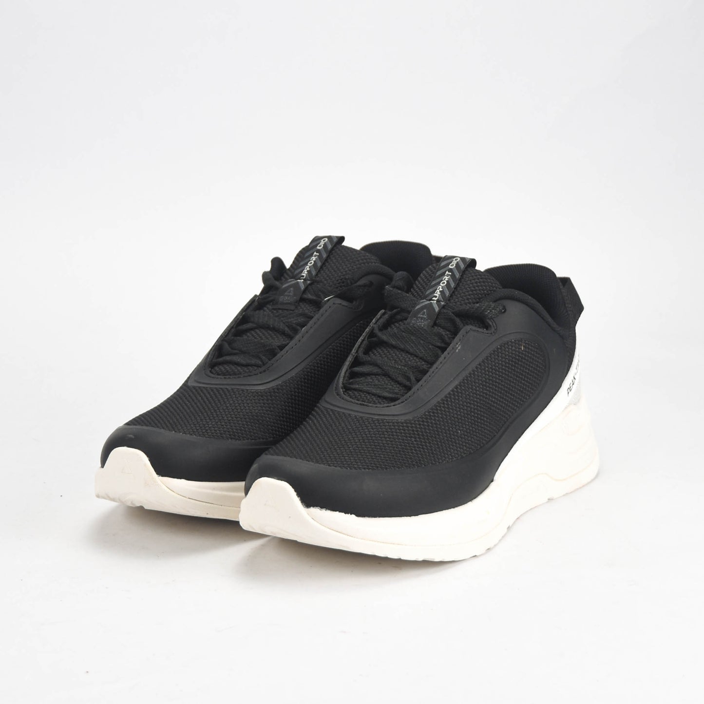 PEAK SHOES
