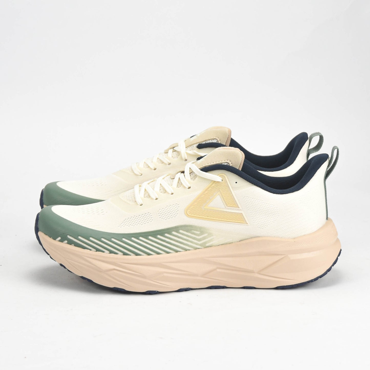 PEAK SHOES