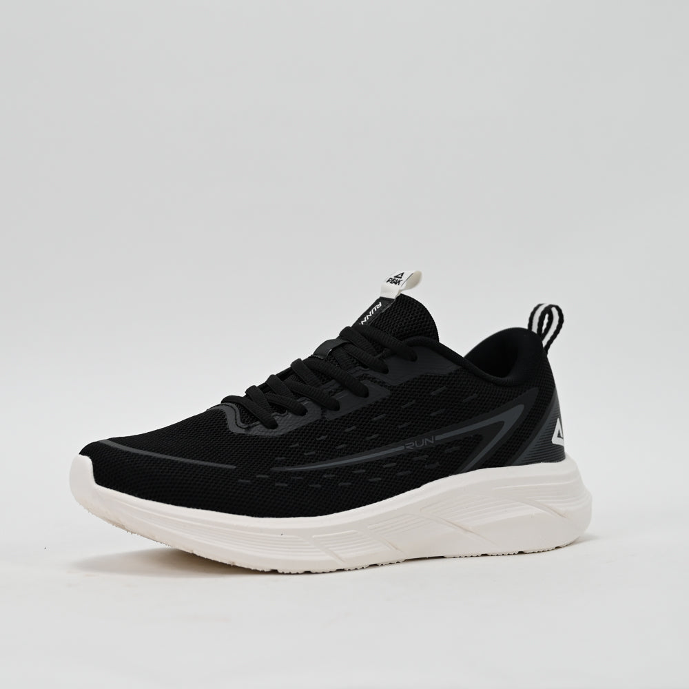PEAK FOOTWEAR