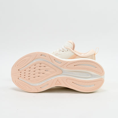 PEAK FOOTWEAR