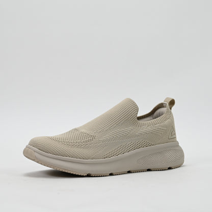 PEAK FOOTWEAR