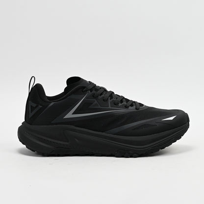 PEAK FOOTWEAR