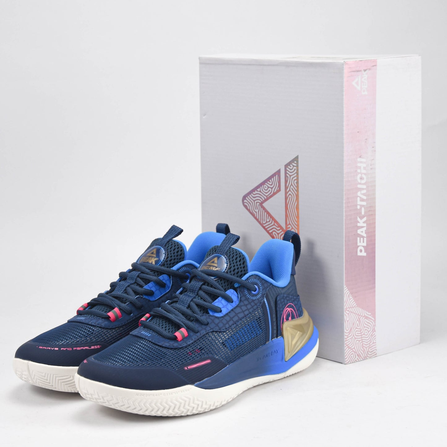PEAK SHOES