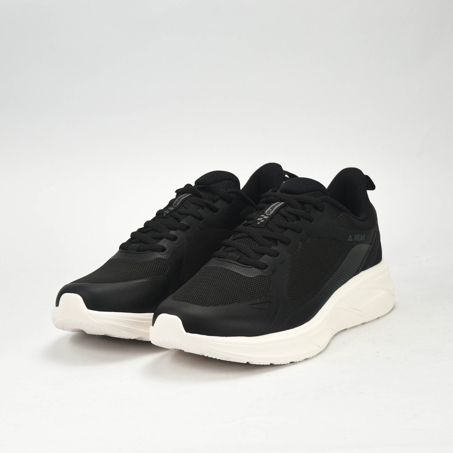 PEAK SPORTS SHOES