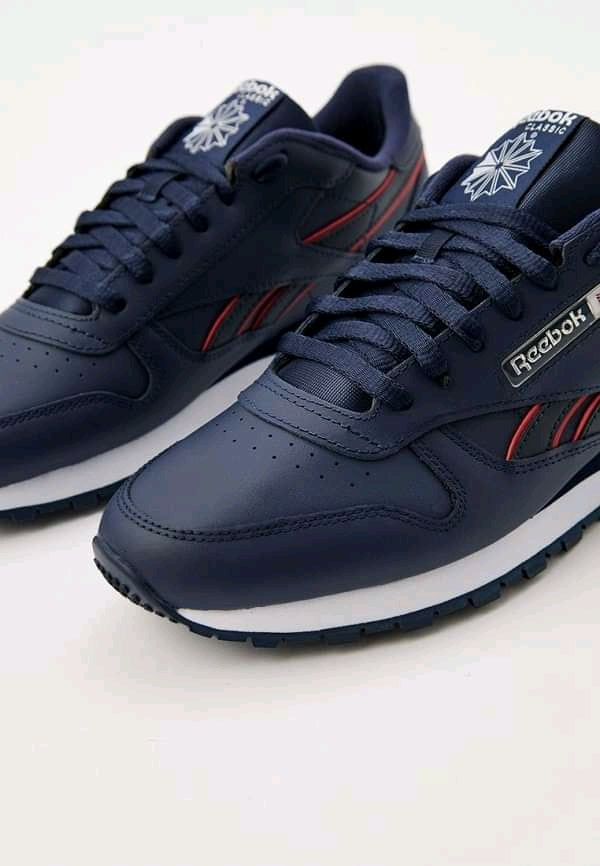 .REEBOK CLASSIC LEATHER 🇬🇧100207941