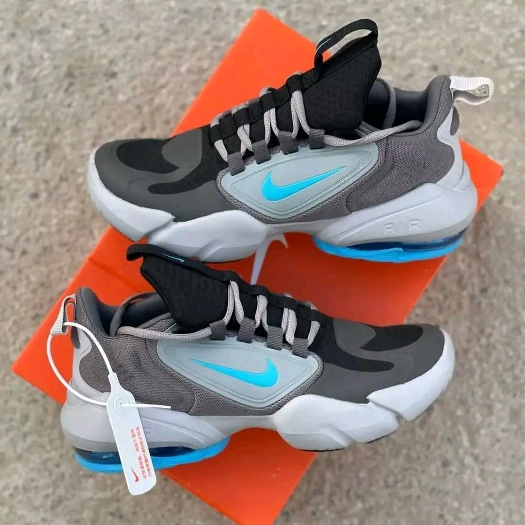 NIKE AIR MAX ALPHA SAVAGE