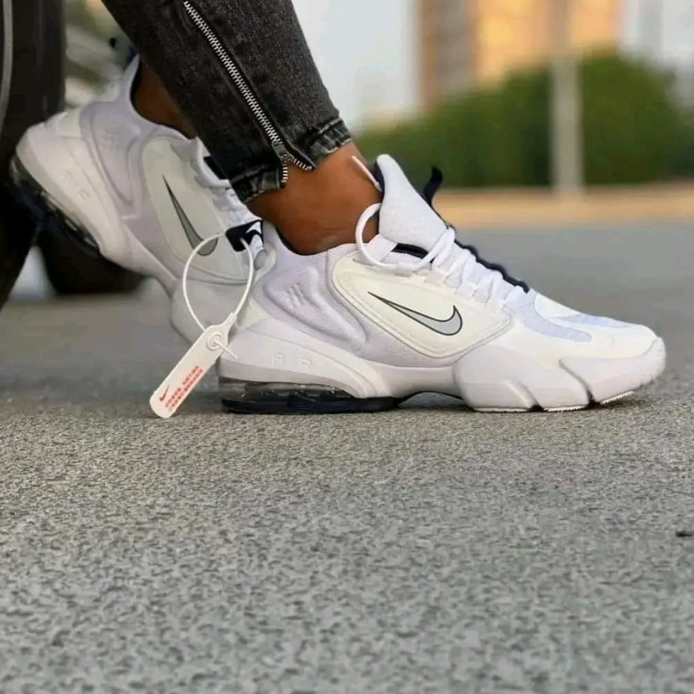 NIKE AIR MAX ALPHA SAVAGE