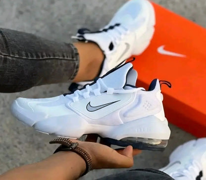 NIKE AIR MAX ALPHA SAVAGE