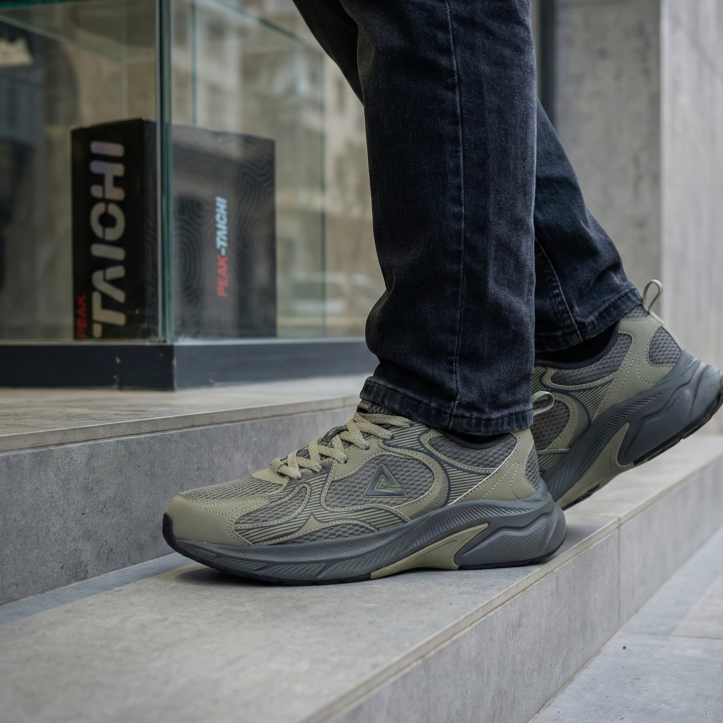 PEAK TRAINING RUNNING SHOES-ASPHALT GREEN/MAGNETIC GREY