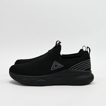 PEAK FOOTWEAR