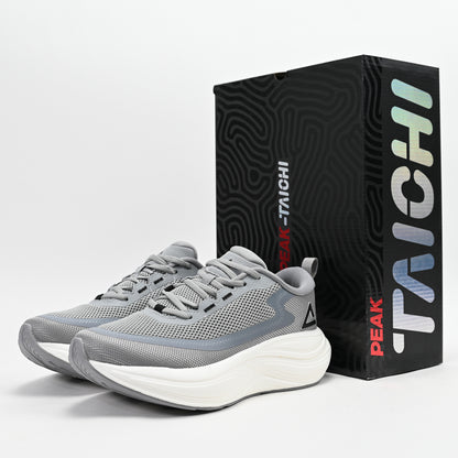 PEAK FOOTWEAR