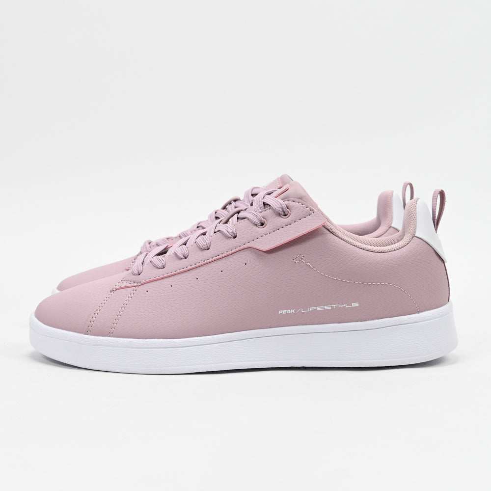 PEAK FOOTWEAR