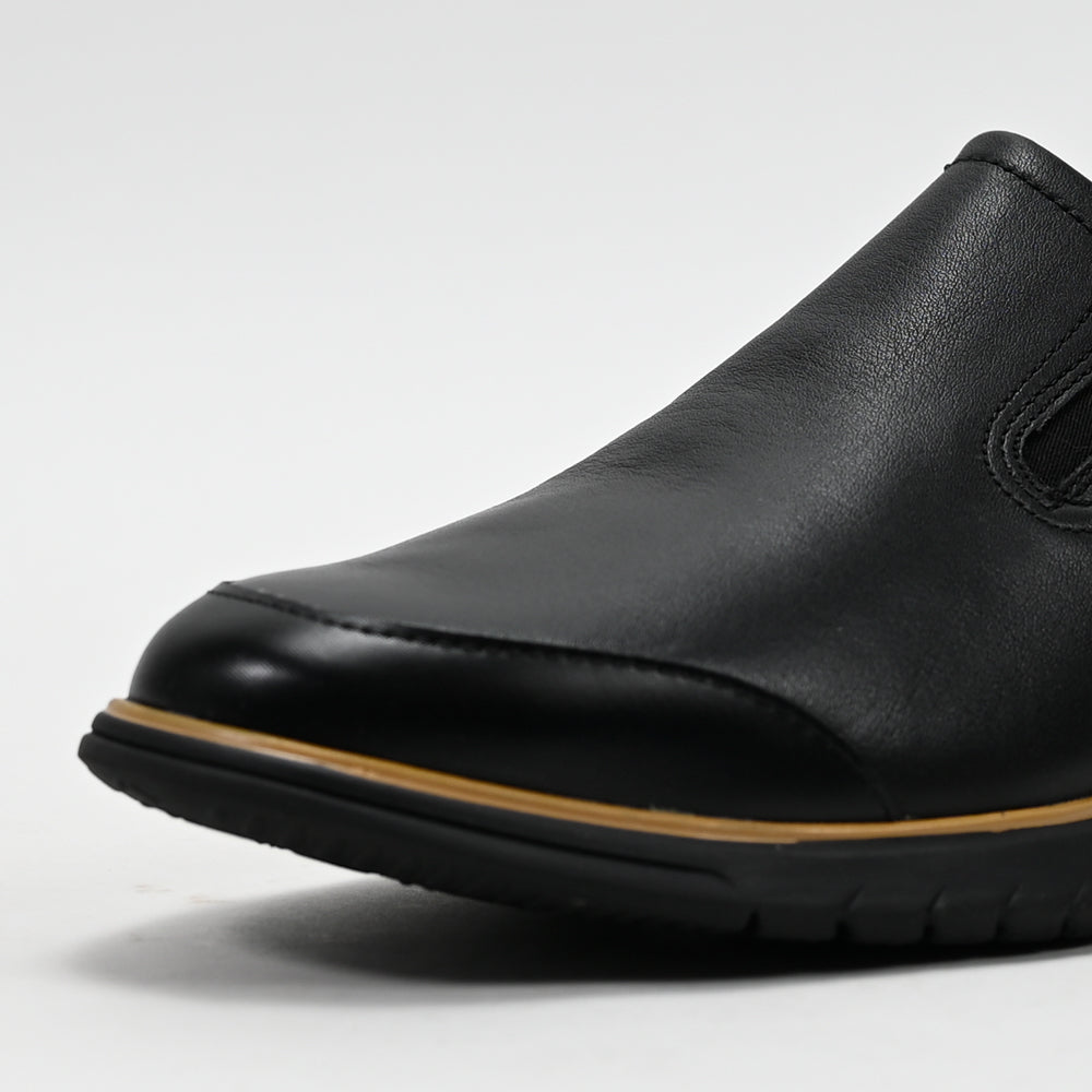 HUSH PUPPIES FOOTWEAR