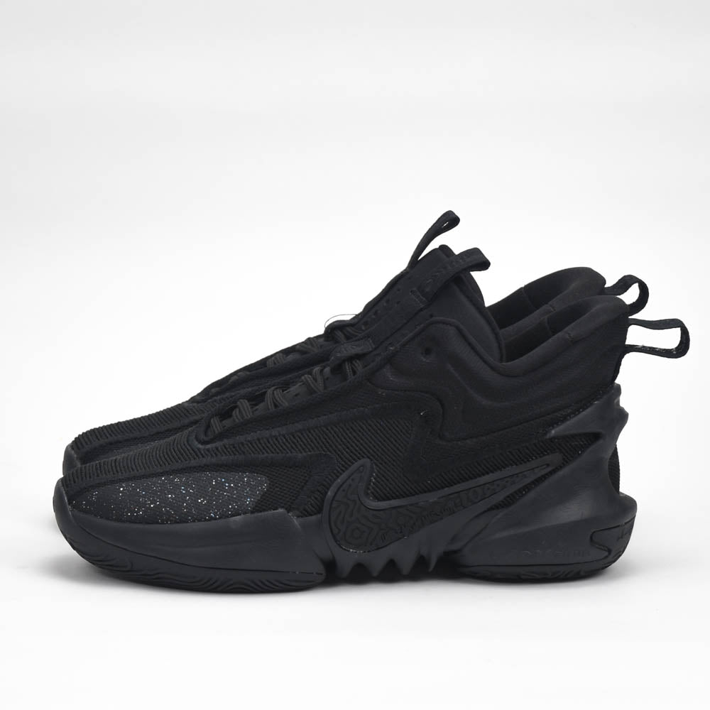 NIKE COSMIC UNITY 2