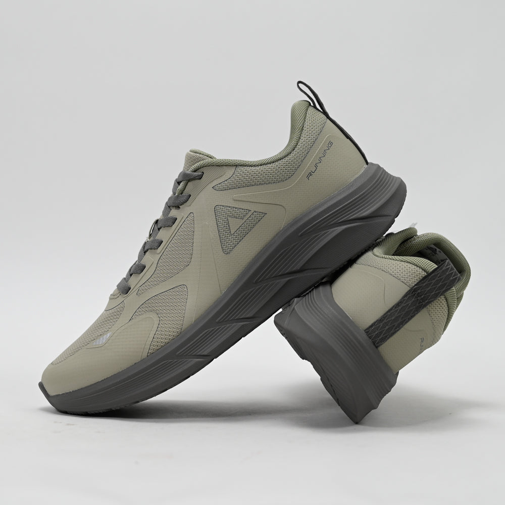 PEAK FOOTWEAR