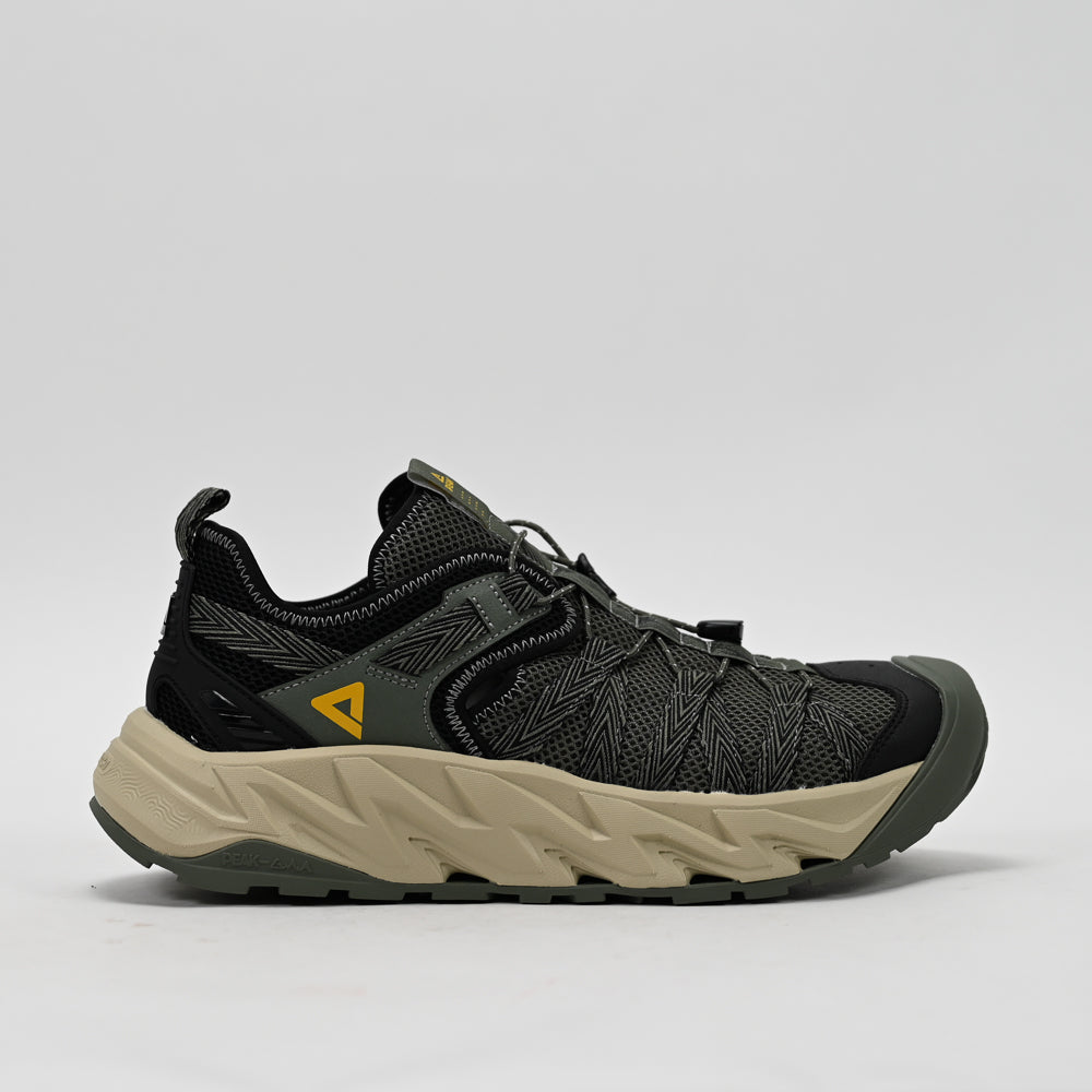 PEAK FOOTWEAR