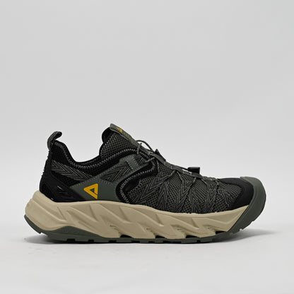 PEAK FOOTWEAR