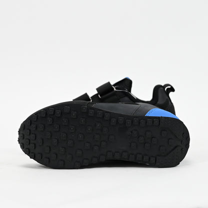 PEAK FOOTWEAR