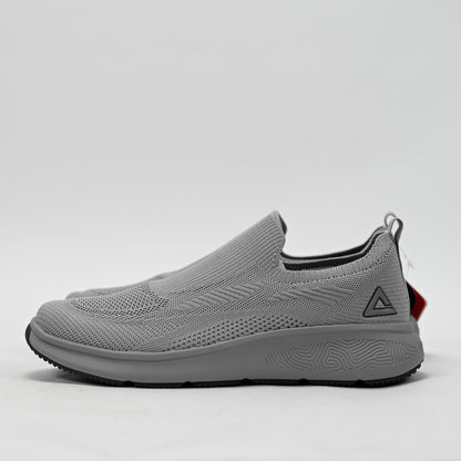PEAK FOOTWEAR