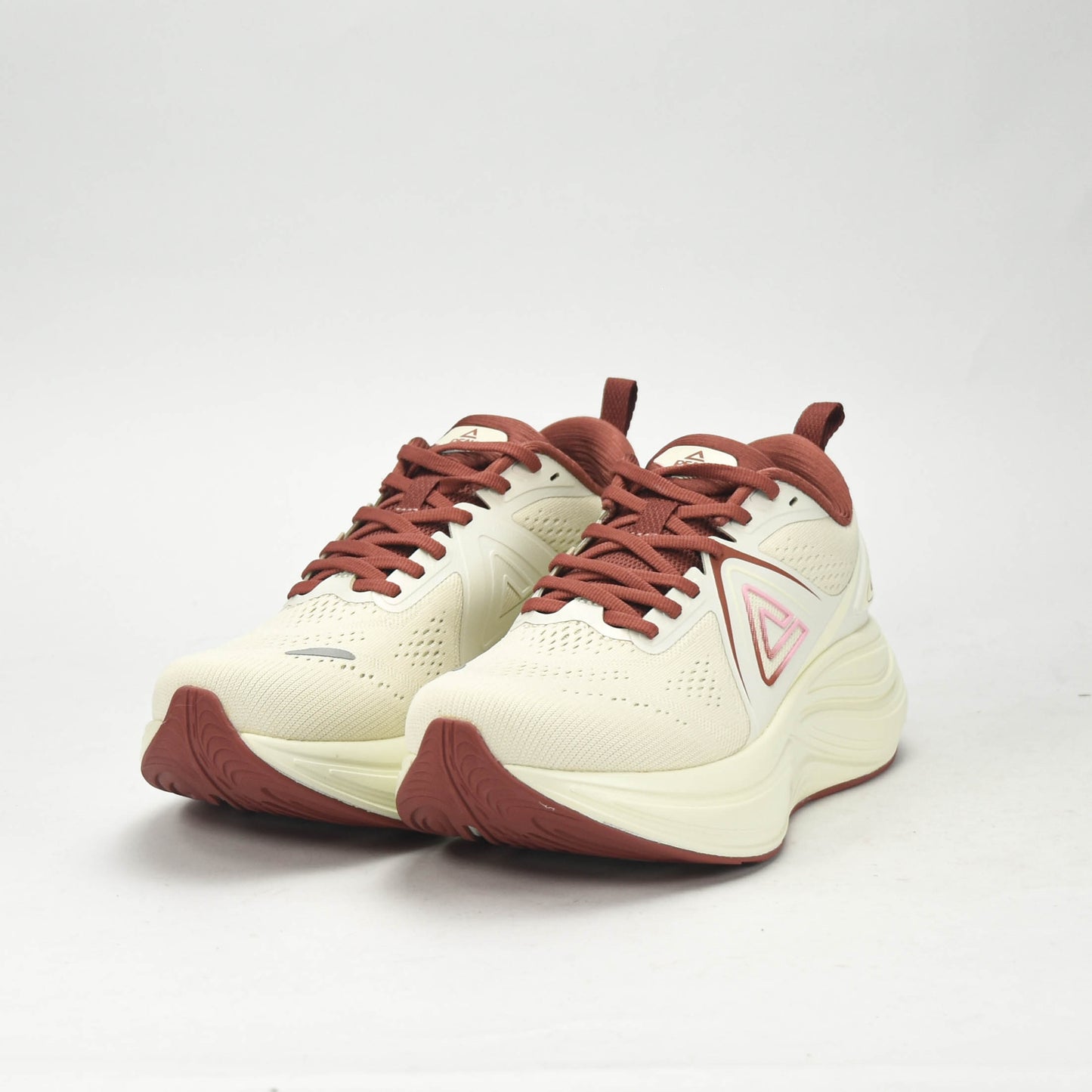 PEAK SPORTS SHOES