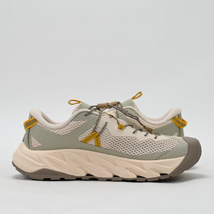 PEAK FOOTWEAR