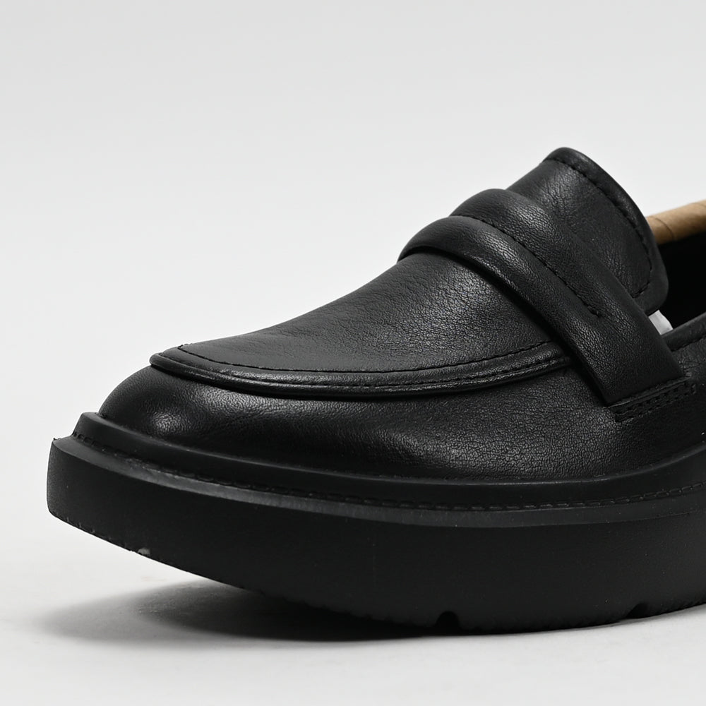 HUSH PUPPIES FOOTWEAR