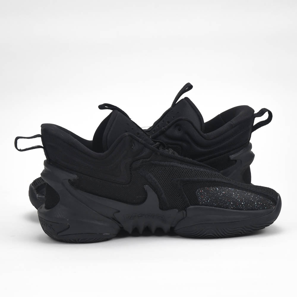 NIKE COSMIC UNITY 2