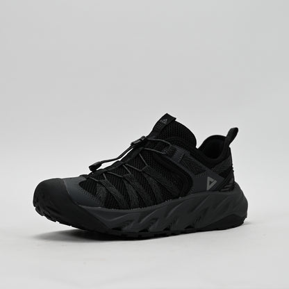 PEAK FOOTWEAR