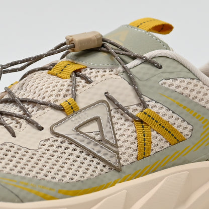 PEAK FOOTWEAR