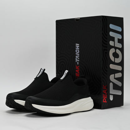 PEAK FOOTWEAR