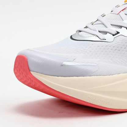 PEAK FOOTWEAR