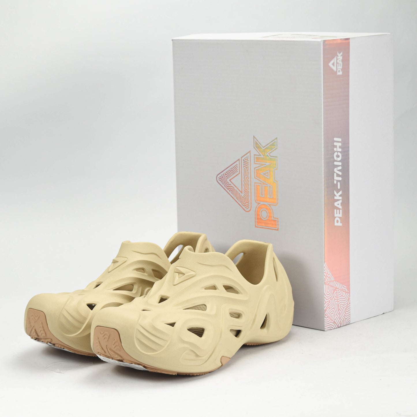 PEAK TAICHI SANDALS