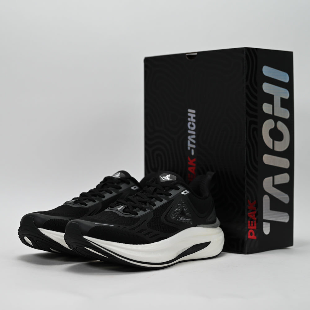 PEAK FOOTWEAR