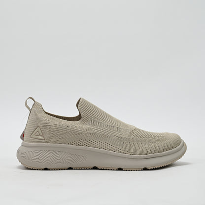 PEAK FOOTWEAR