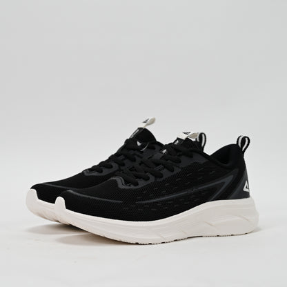 PEAK FOOTWEAR