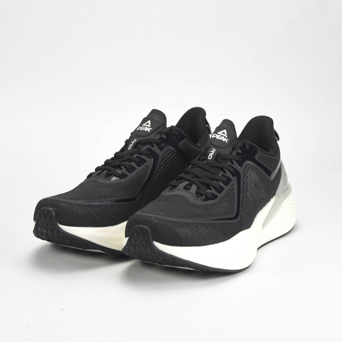 PEAK SHOES