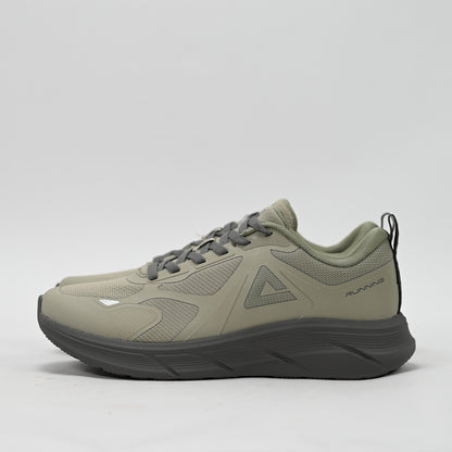 PEAK FOOTWEAR