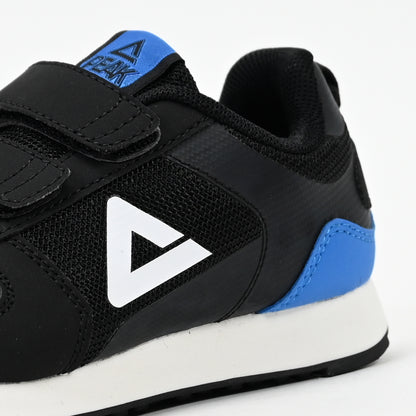 PEAK FOOTWEAR