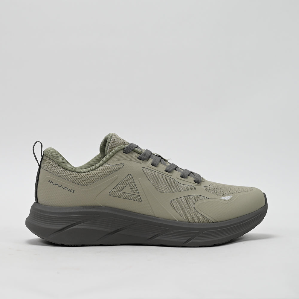 PEAK FOOTWEAR