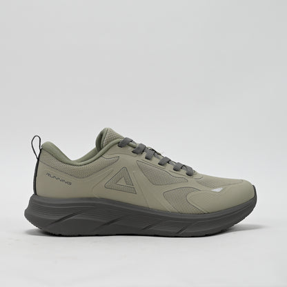 PEAK FOOTWEAR
