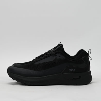 PEAK FOOTWEAR
