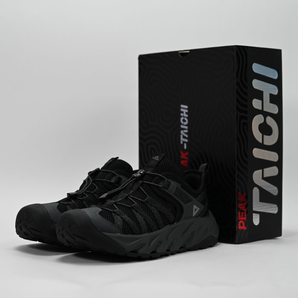PEAK FOOTWEAR