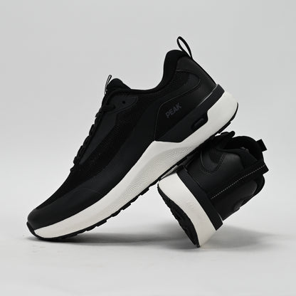 PEAK FOOTWEAR