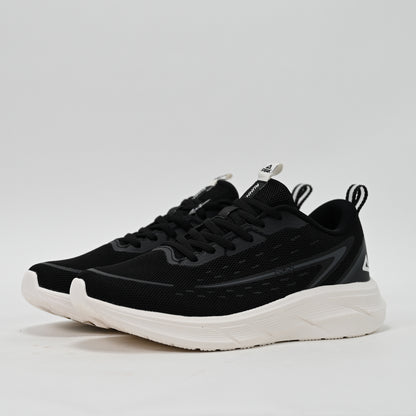 PEAK FOOTWEAR