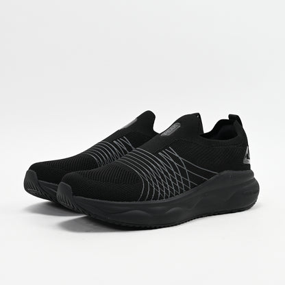 PEAK FOOTWEAR