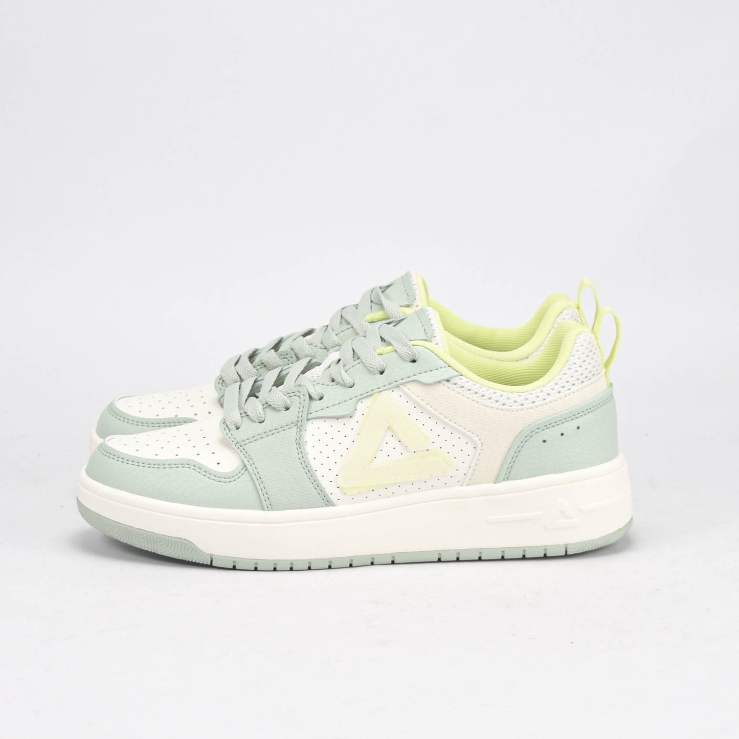PEAK SHOES