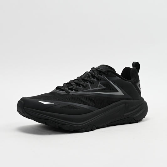 PEAK FOOTWEAR