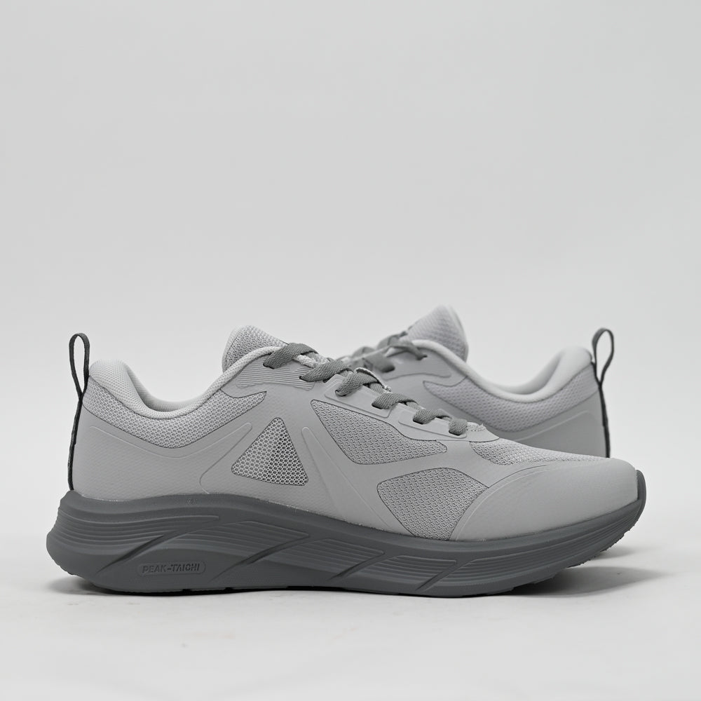 PEAK FOOTWEAR
